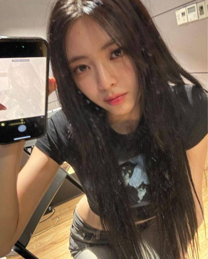 Instagram.com/itzy.all.in.us
